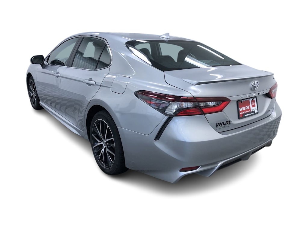 2022 Toyota Camry SE 23