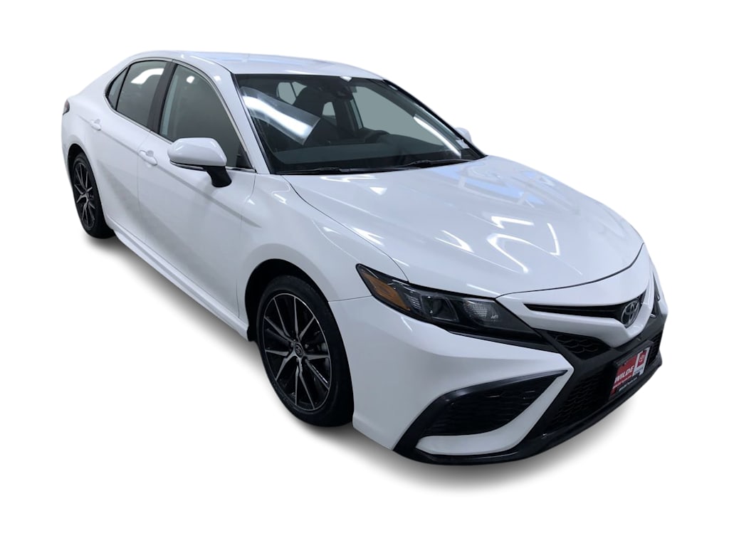 2024 Toyota Camry SE 37