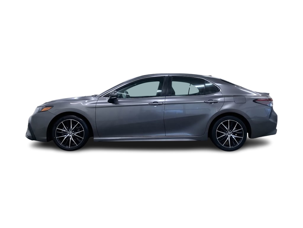 2022 Toyota Camry SE 3