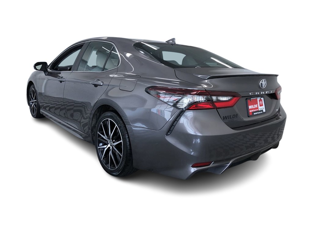 2024 Toyota Camry SE 23