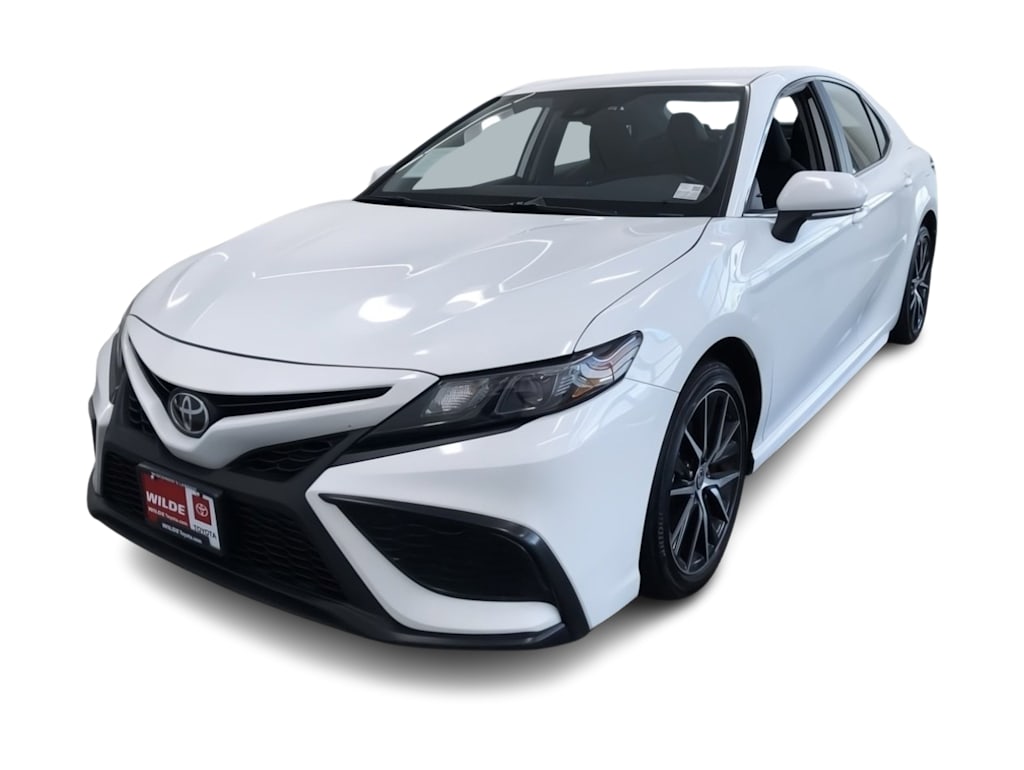 2024 Toyota Camry SE 19