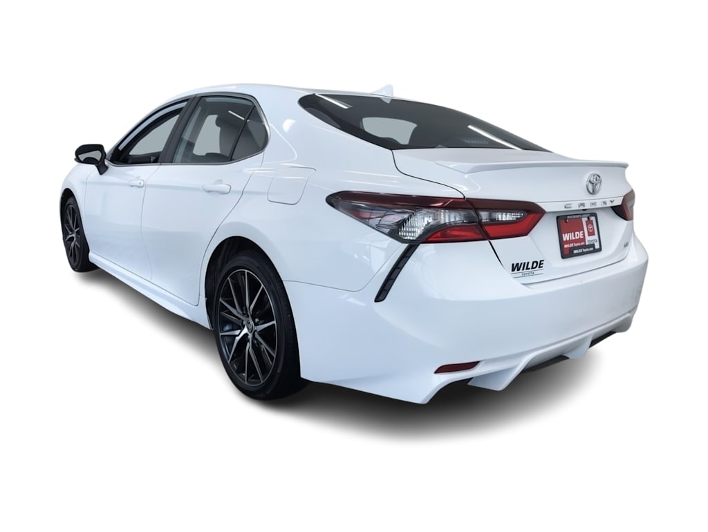 2024 Toyota Camry SE 4