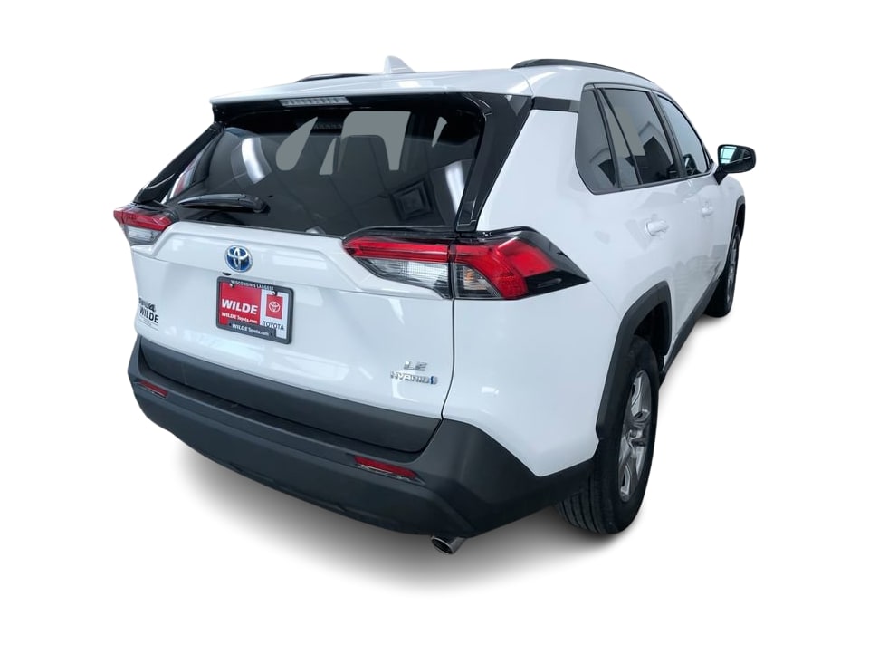 2024 Toyota RAV4 LE 23