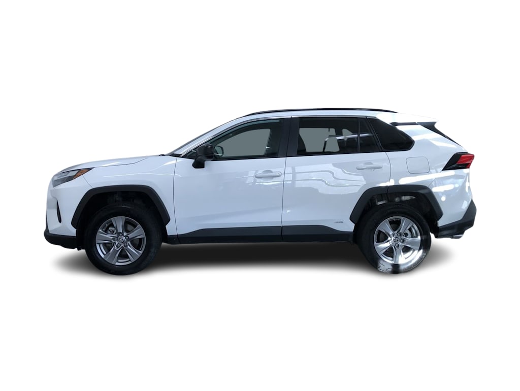 2024 Toyota RAV4 LE 24