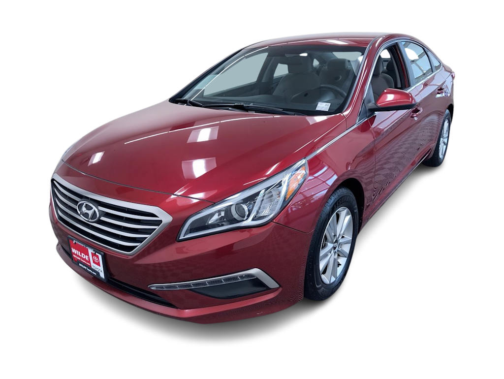 Used 2015 Hyundai Sonata SE with VIN 5NPE24AF0FH125117 for sale in West Allis, WI