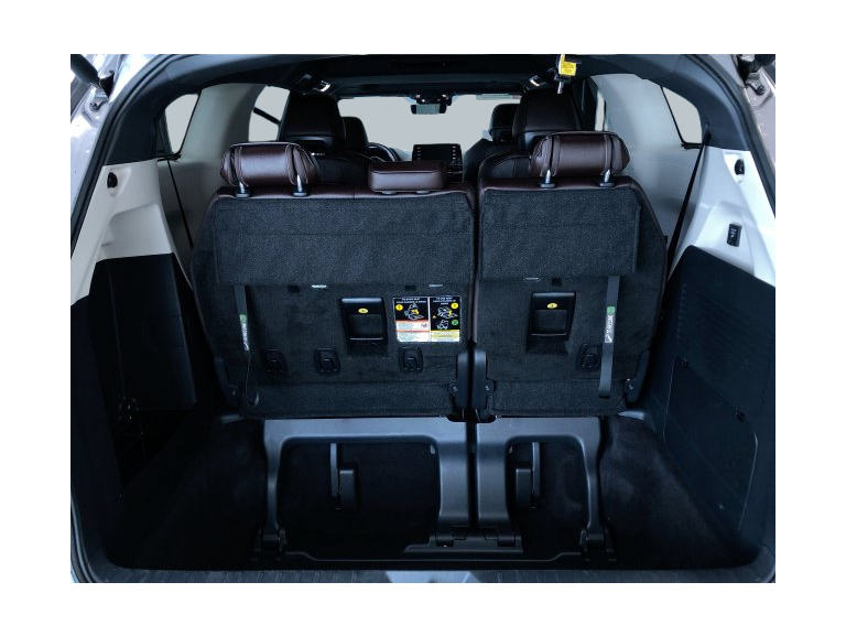Thumbnail: 2024 Toyota Sienna - 18