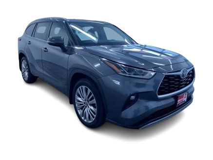 Thumbnail: 2022 Toyota Highlander - 19