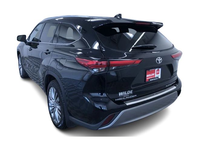 Thumbnail: 2022 Toyota Highlander - 26