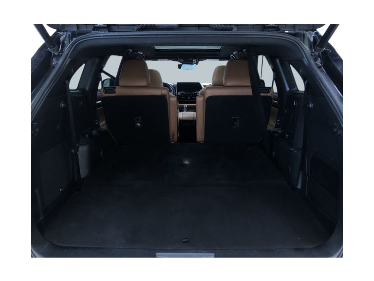 Thumbnail: 2022 Toyota Highlander - 18