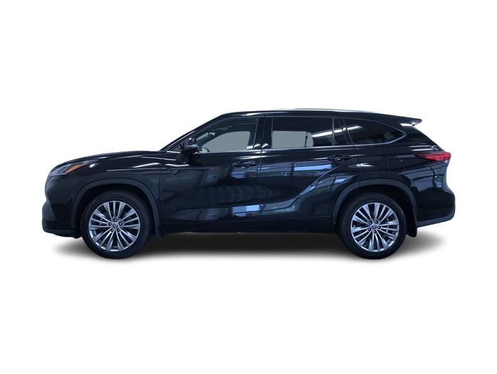 Thumbnail: 2022 Toyota Highlander - 25