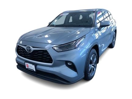 Thumbnail: 2022 Toyota Highlander - 21
