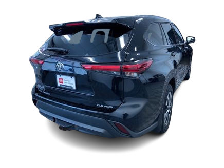 Thumbnail: 2021 Toyota Highlander - 21