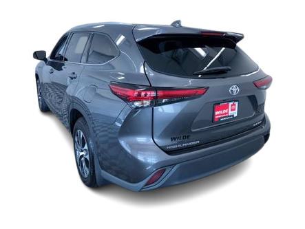 Thumbnail: 2022 Toyota Highlander - 4