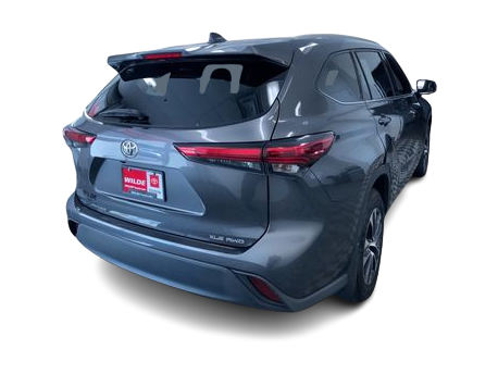 Thumbnail: 2022 Toyota Highlander - 22