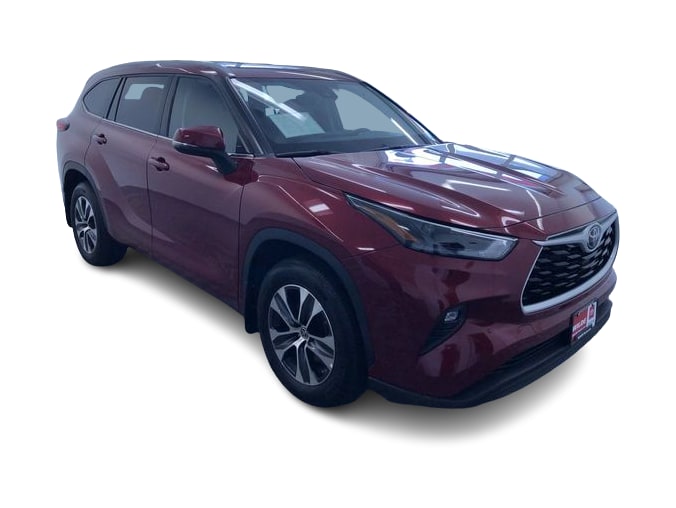 Thumbnail: 2022 Toyota Highlander - 30