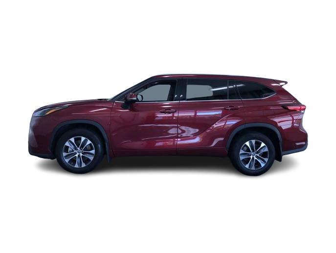 Thumbnail: 2022 Toyota Highlander - 3