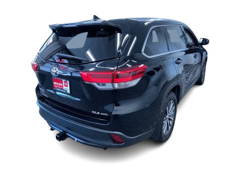 Thumbnail: 2019 Toyota Highlander - 23