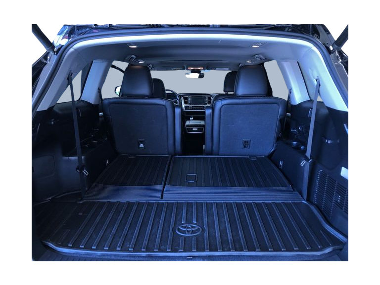 Thumbnail: 2019 Toyota Highlander - 17