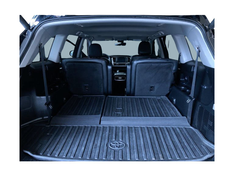 Thumbnail: 2018 Toyota Highlander - 18