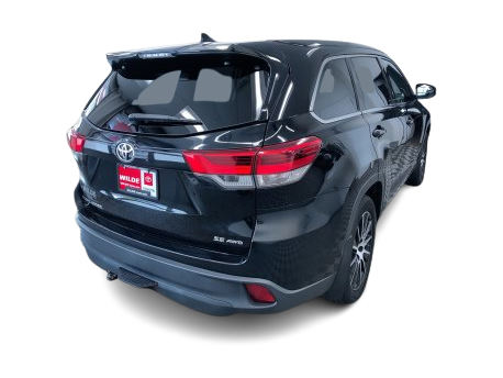 Thumbnail: 2018 Toyota Highlander - 25