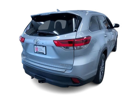 Thumbnail: 2019 Toyota Highlander - 24