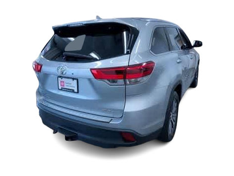 Thumbnail: 2019 Toyota Highlander - 25