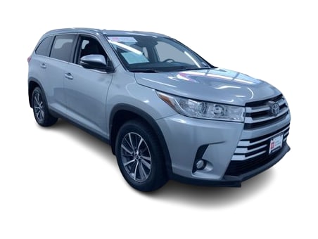 Thumbnail: 2019 Toyota Highlander - 22