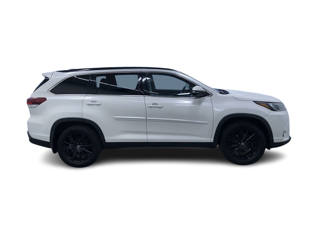 2019 Toyota Highlander SE 38