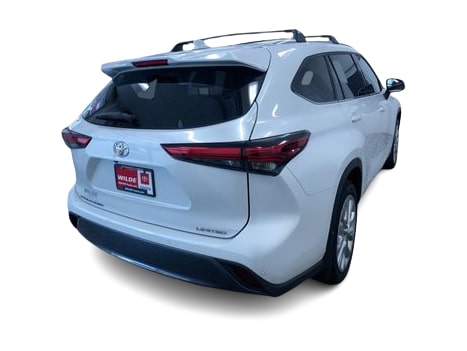 Thumbnail: 2023 Toyota Highlander - 23