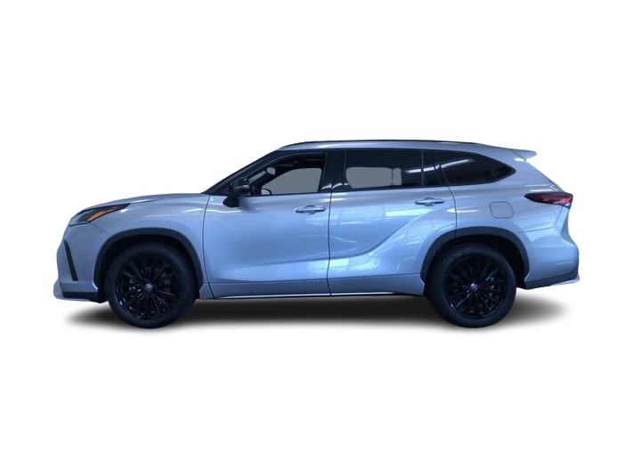 Thumbnail: 2025 Toyota Highlander - 24