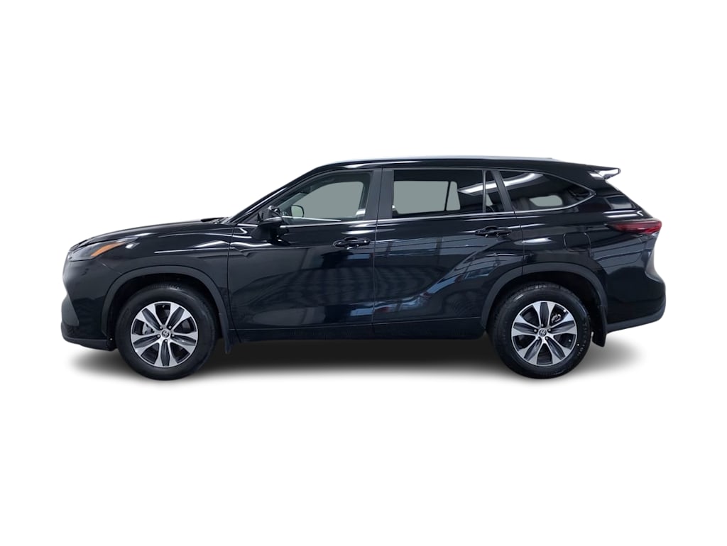 2024 Toyota Highlander XLE 3