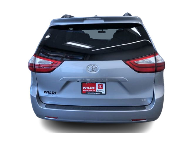 Thumbnail: 2016 Toyota Sienna - 24