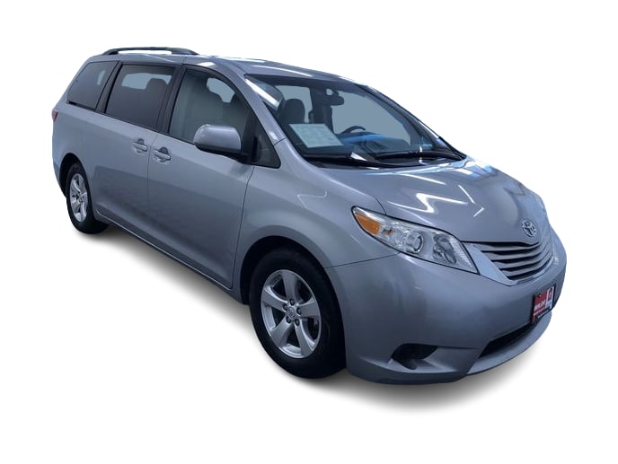 Thumbnail: 2016 Toyota Sienna - 36
