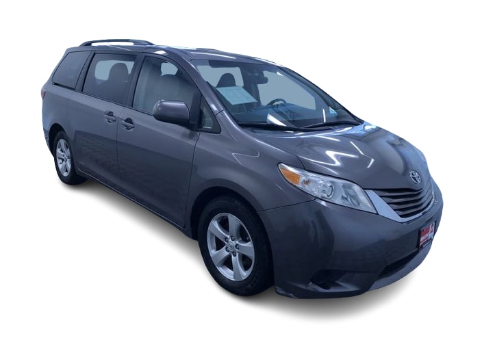 Thumbnail: 2015 Toyota Sienna - 37