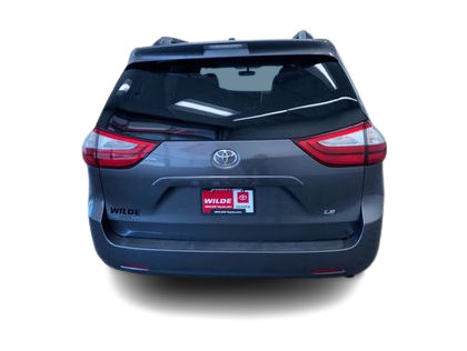 Thumbnail: 2015 Toyota Sienna - 5