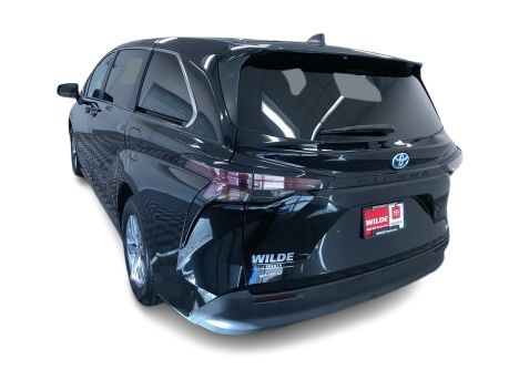 Thumbnail: 2025 Toyota Sienna - 21
