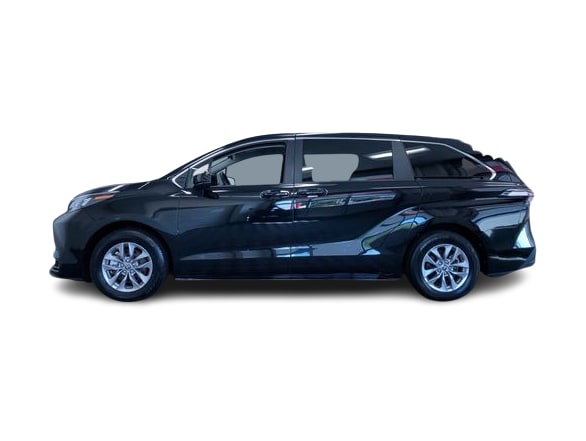 Thumbnail: 2025 Toyota Sienna - 3