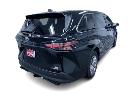 Thumbnail: 2022 Toyota Sienna - 21