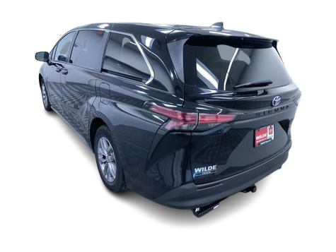 Thumbnail: 2022 Toyota Sienna - 4