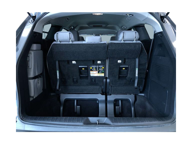 Thumbnail: 2025 Toyota Sienna - 17