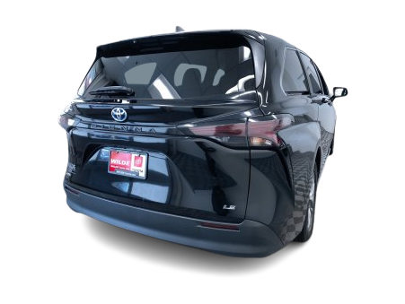 Thumbnail: 2025 Toyota Sienna - 26