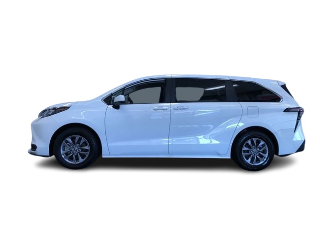 Thumbnail: 2025 Toyota Sienna - 25