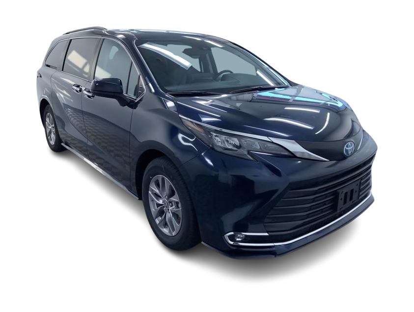 2024 Toyota Sienna XLE 20