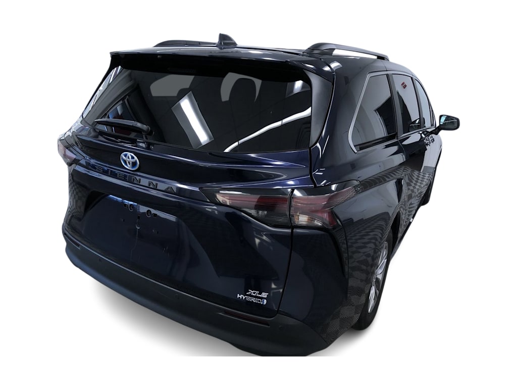 2024 Toyota Sienna XLE 26