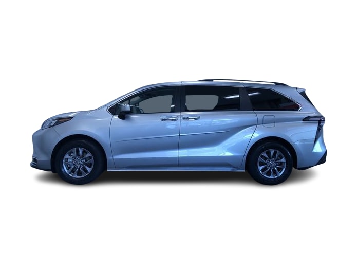 Thumbnail: 2024 Toyota Sienna - 21