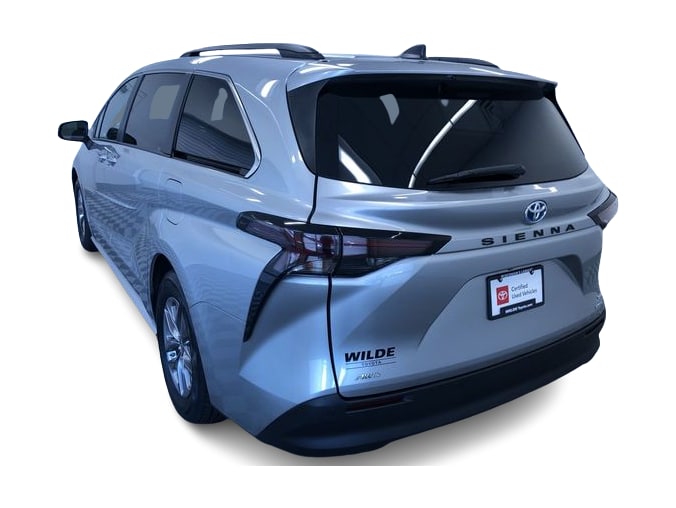 Thumbnail: 2024 Toyota Sienna - 22
