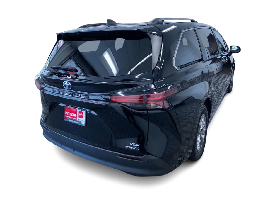 Thumbnail: 2021 Toyota Sienna - 20
