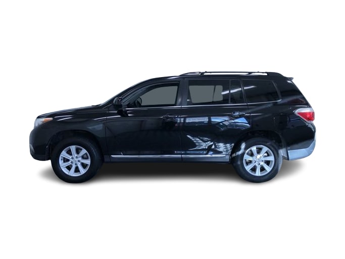 Thumbnail: 2013 Toyota Highlander - 3