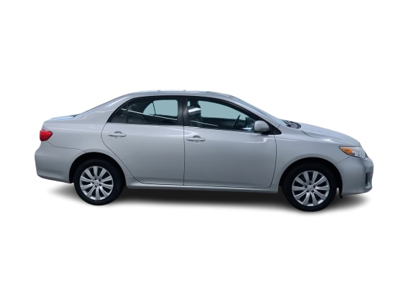 Thumbnail: 2013 Toyota Corolla - 19
