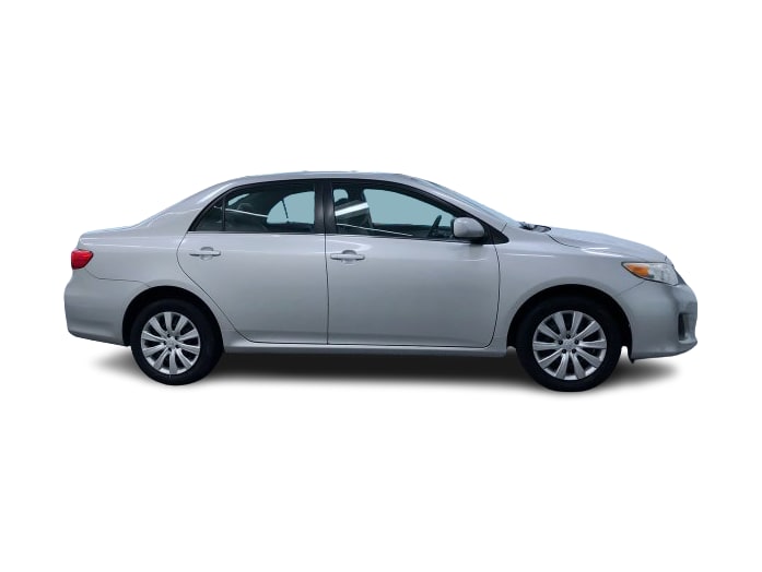 Thumbnail: 2013 Toyota Corolla - 33